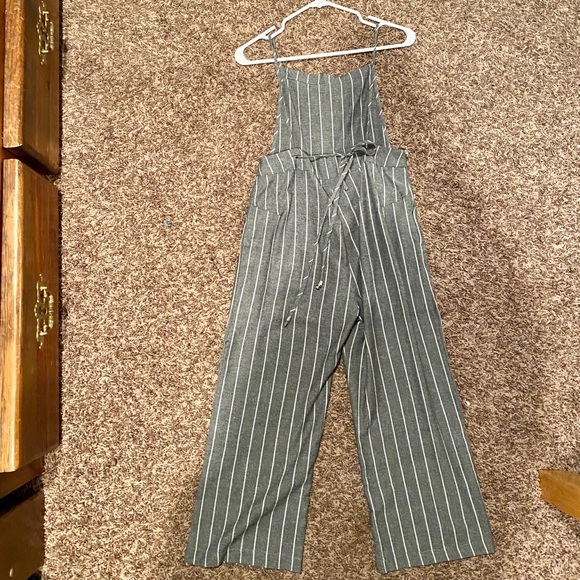 grey stripe jumpsuit - Picture 3 of 3